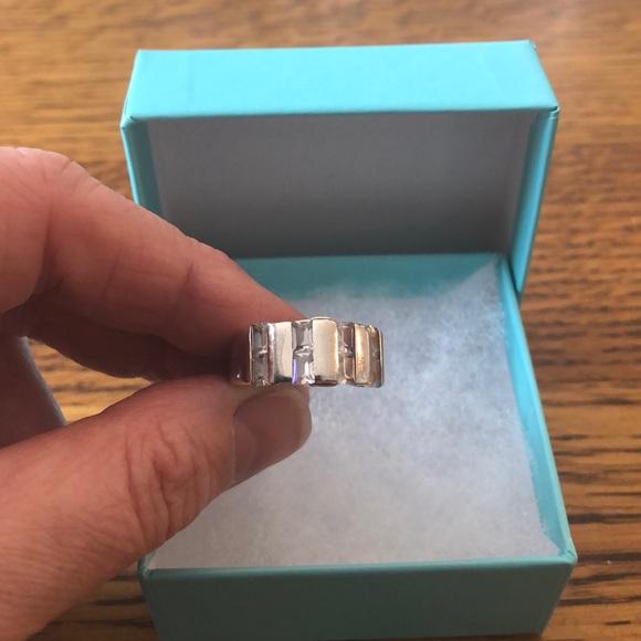 Jewelry - Sterling Silver Cubic Zirconia Ring